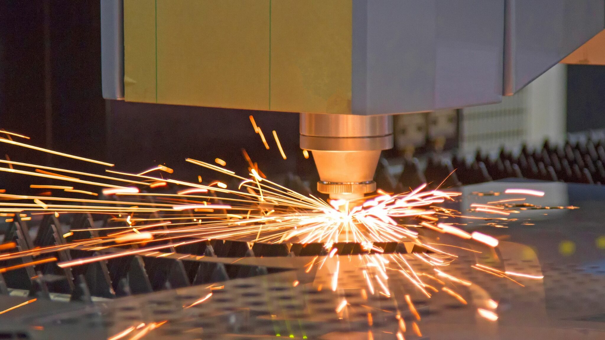 เครื่องตัดเลเซอร์ CNC